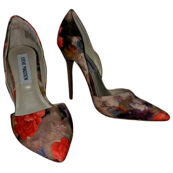 Steve Madden Valko Floral Printed Skinny Pointed Toe Heels - Picture 1 of 5